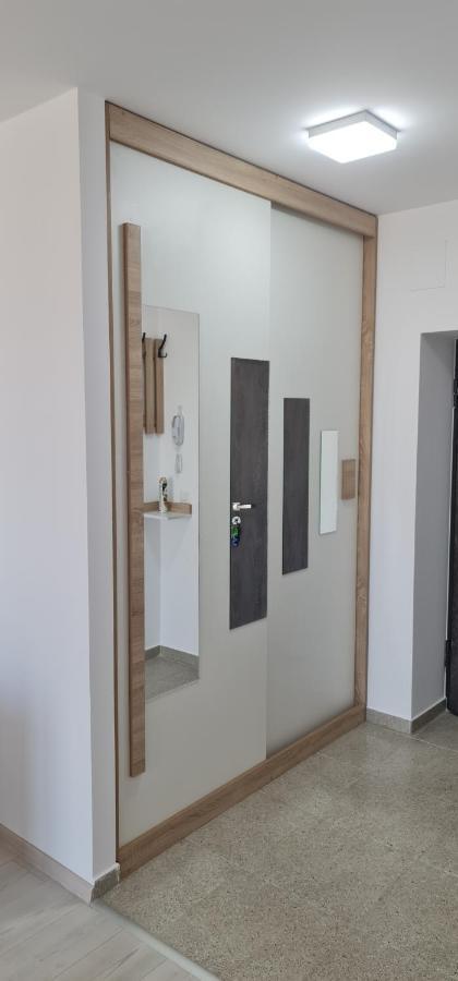 Studio Spatios,Intim+ Loc Parcare Propriu,Vedere Panoramica,Utilat De Lux บูคาเรสต์ ภายนอก รูปภาพ
