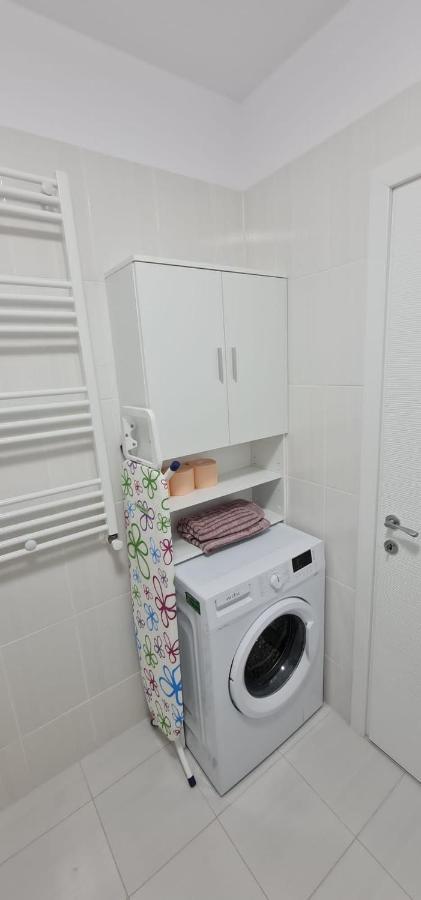 Studio Spatios,Intim+ Loc Parcare Propriu,Vedere Panoramica,Utilat De Lux บูคาเรสต์ ภายนอก รูปภาพ